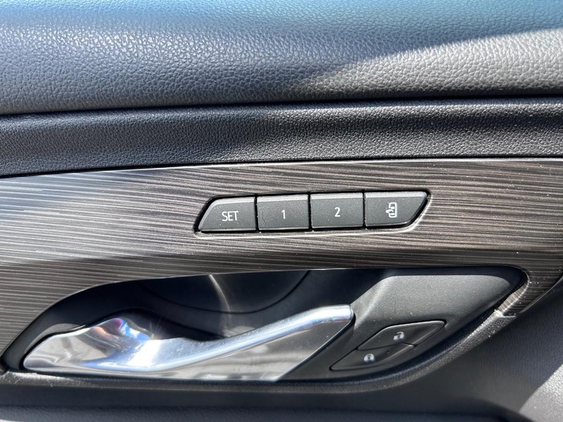 GMC Terrain Vehicle Full-screen Gallery Image 20