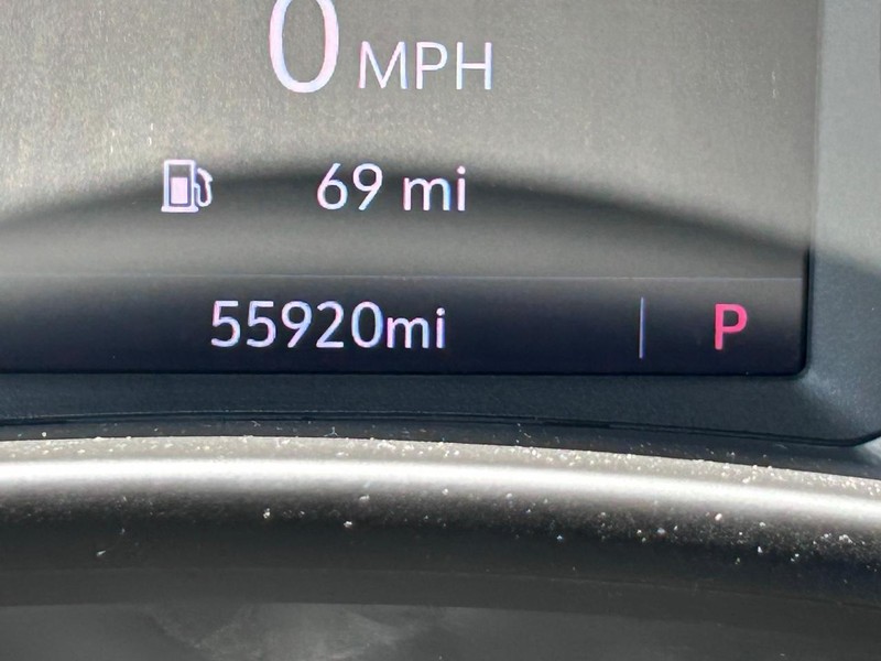 GMC Terrain Vehicle Full-screen Gallery Image 22