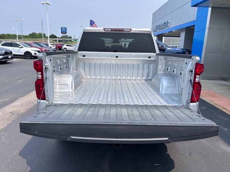 Chevrolet Silverado 1500 Vehicle Full-screen Gallery Image 07