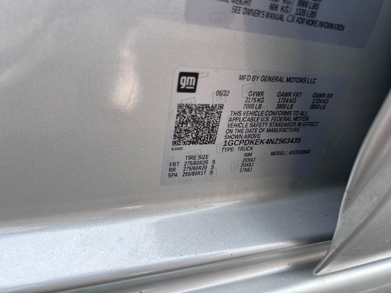 Chevrolet Silverado 1500 Vehicle Full-screen Gallery Image 21