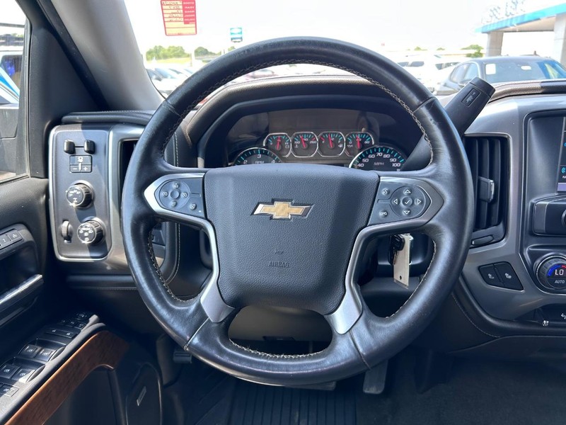 Chevrolet Silverado 1500 Vehicle Full-screen Gallery Image 11