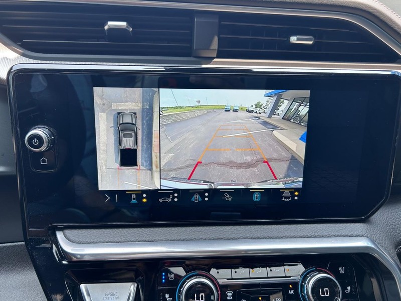 GMC Sierra 1500 Vehicle Full-screen Gallery Image 23