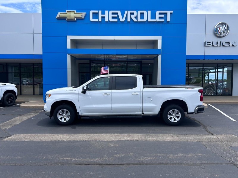 Chevrolet Silverado 1500 Vehicle Full-screen Gallery Image 01