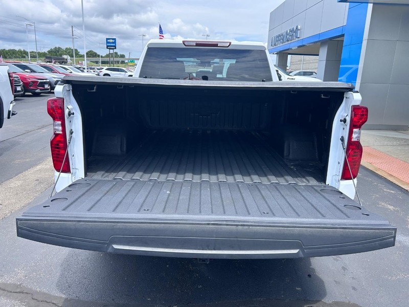 Chevrolet Silverado 1500 Vehicle Full-screen Gallery Image 07