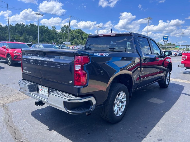 Chevrolet Silverado 1500 Vehicle Full-screen Gallery Image 05