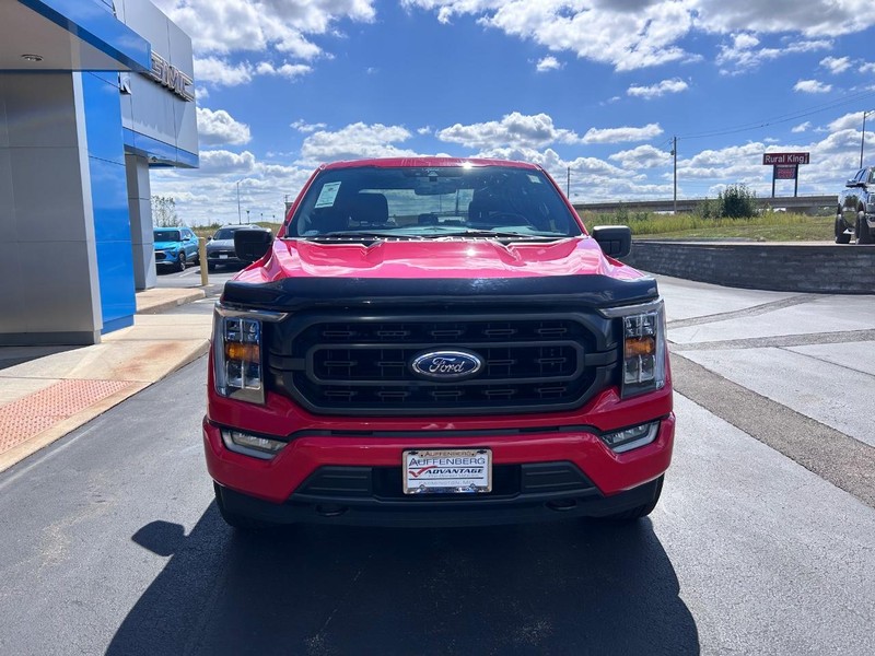 Ford F-150 Vehicle Full-screen Gallery Image 03