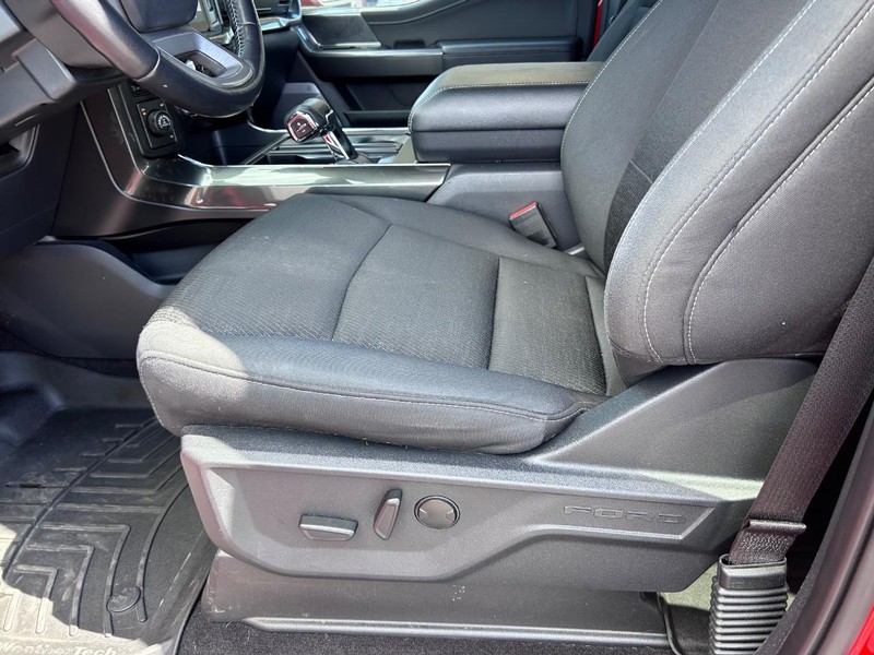 Ford F-150 Vehicle Full-screen Gallery Image 19