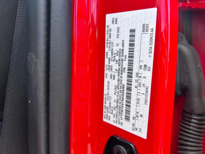 Ford F-150 Vehicle Full-screen Gallery Image 20