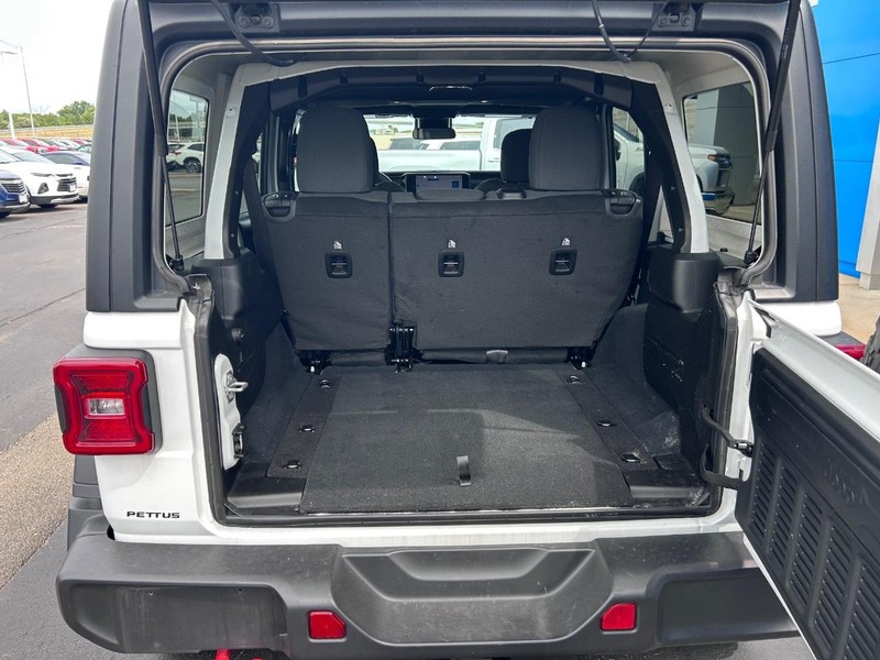 Jeep Wrangler Vehicle Full-screen Gallery Image 07