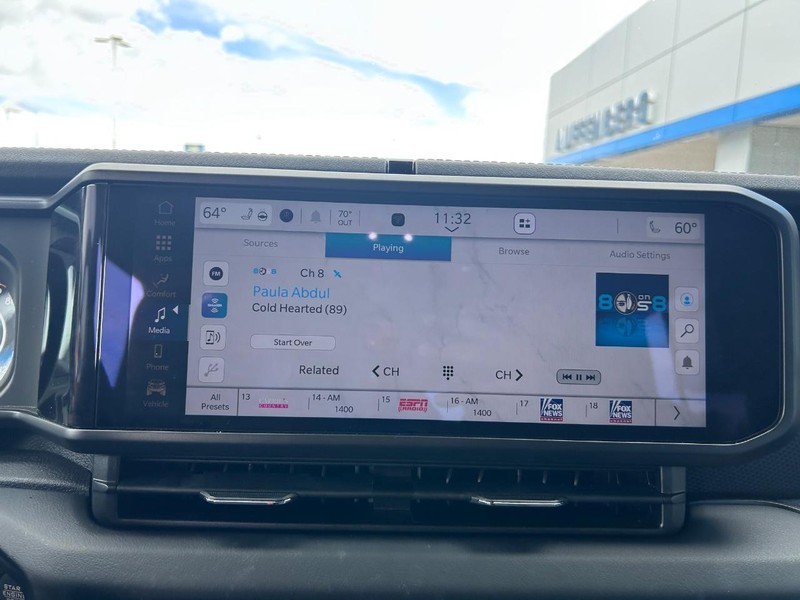 Jeep Wrangler Vehicle Full-screen Gallery Image 14