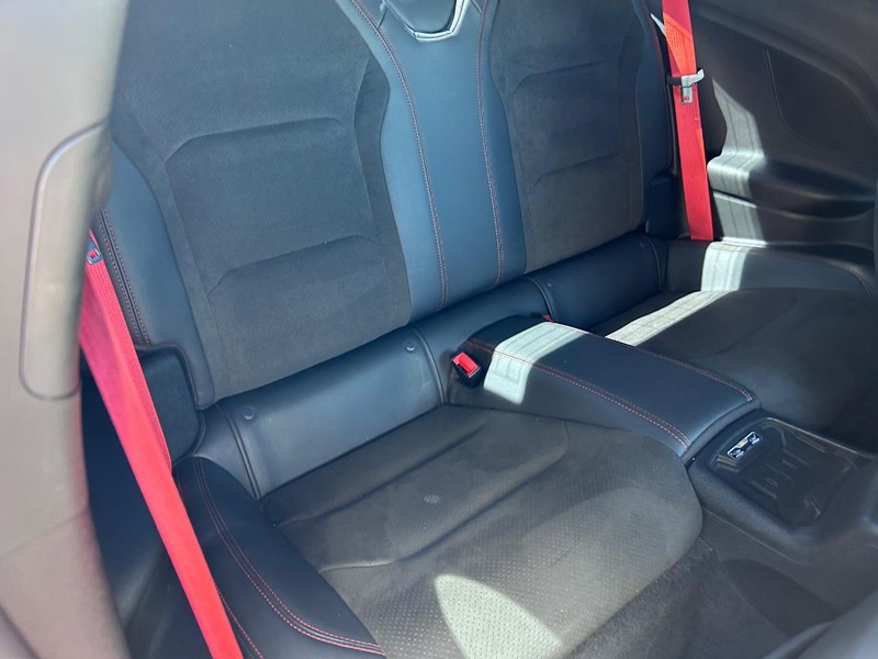 Chevrolet Camaro Vehicle Full-screen Gallery Image 09