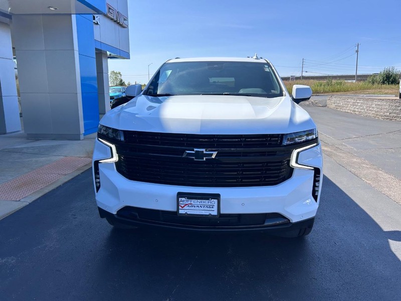 Chevrolet Tahoe Vehicle Full-screen Gallery Image 03