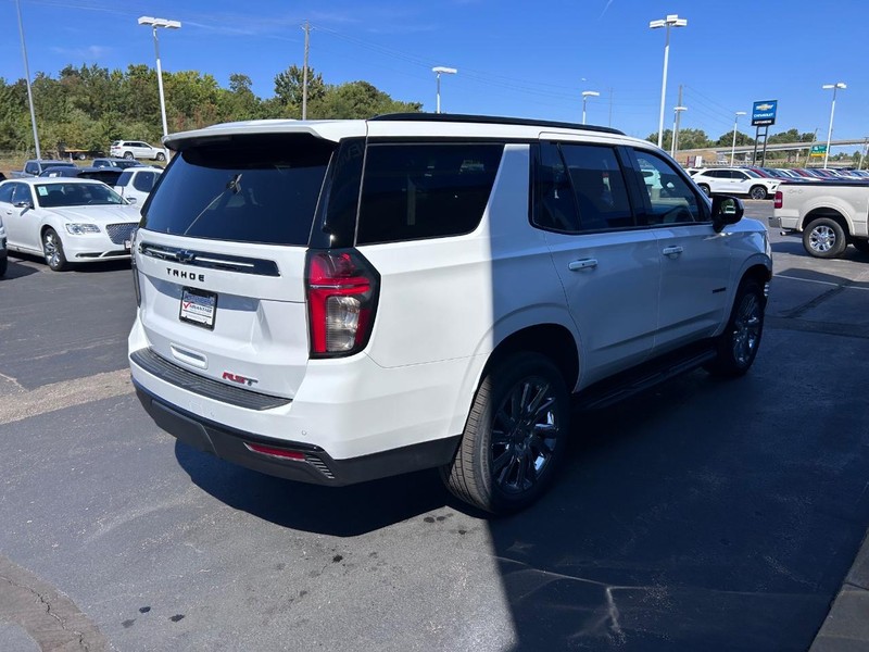 Chevrolet Tahoe Vehicle Full-screen Gallery Image 05