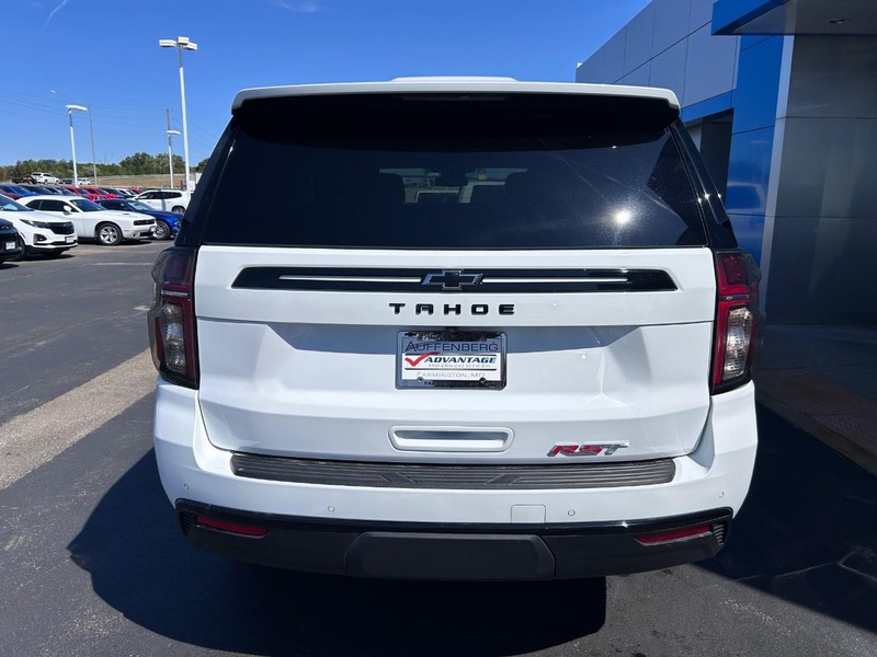 Chevrolet Tahoe Vehicle Full-screen Gallery Image 06