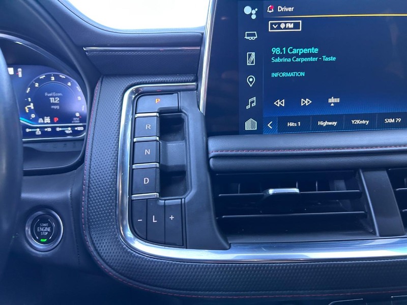 Chevrolet Tahoe Vehicle Full-screen Gallery Image 18