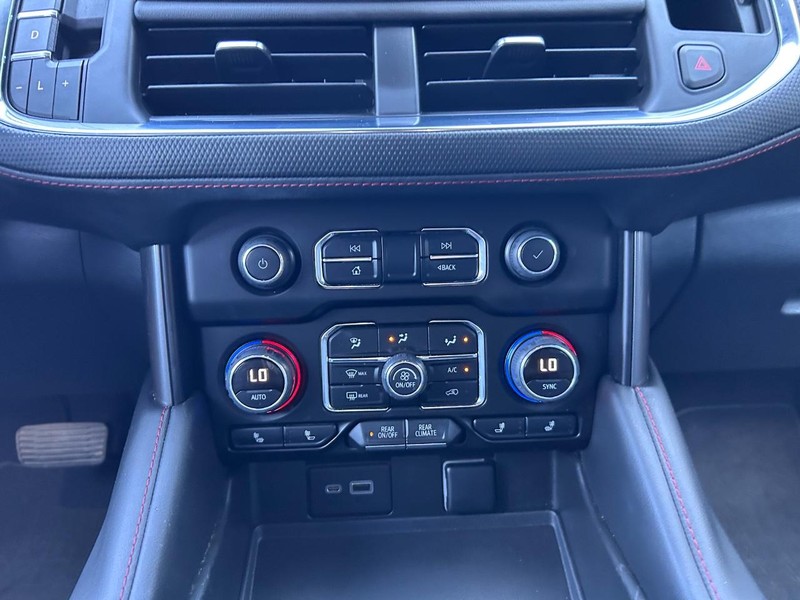 Chevrolet Tahoe Vehicle Full-screen Gallery Image 19