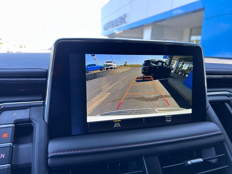 Chevrolet Tahoe Vehicle Full-screen Gallery Image 25