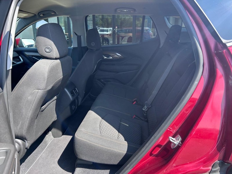 GMC Terrain Vehicle Full-screen Gallery Image 09