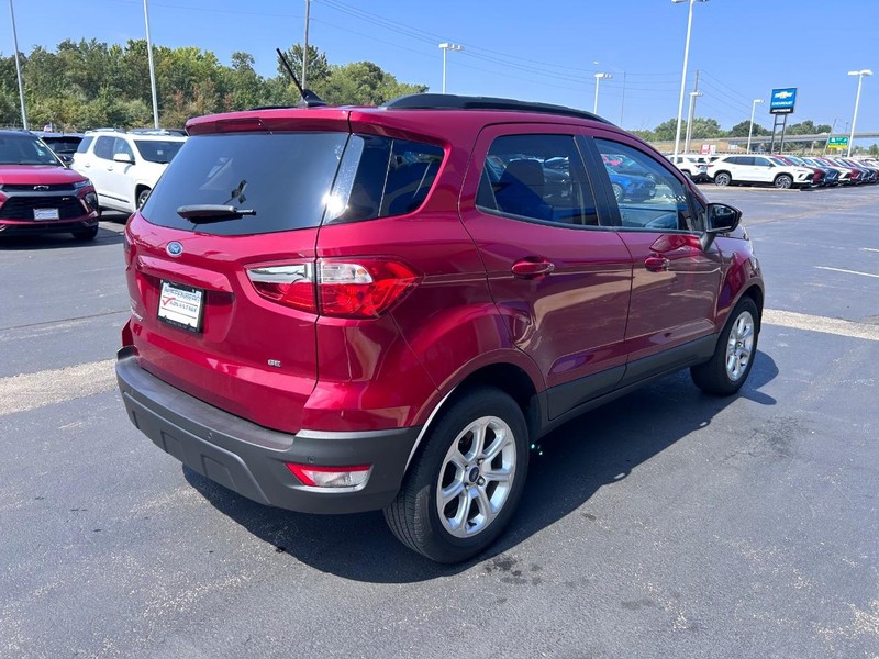 Ford EcoSport Vehicle Full-screen Gallery Image 05