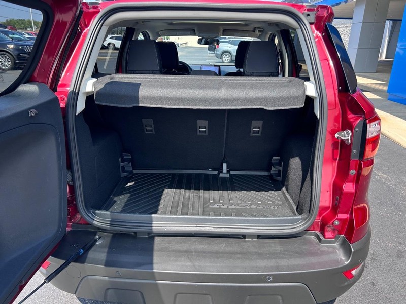 Ford EcoSport Vehicle Full-screen Gallery Image 07