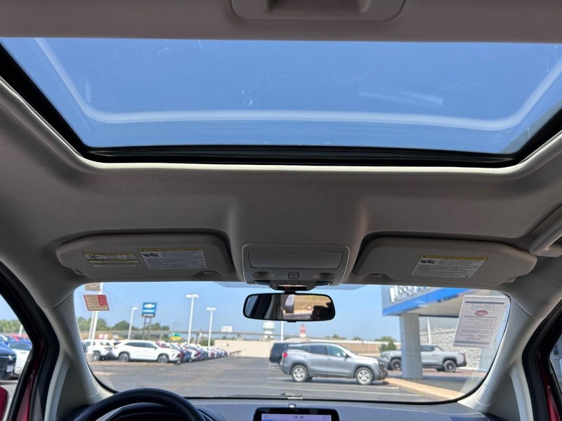 Ford EcoSport Vehicle Full-screen Gallery Image 10