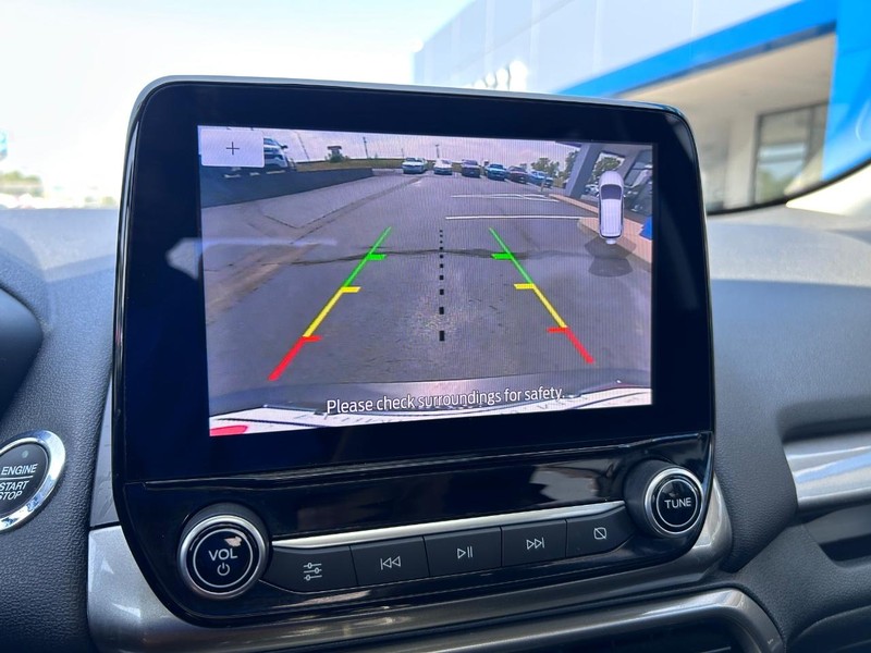 Ford EcoSport Vehicle Full-screen Gallery Image 22