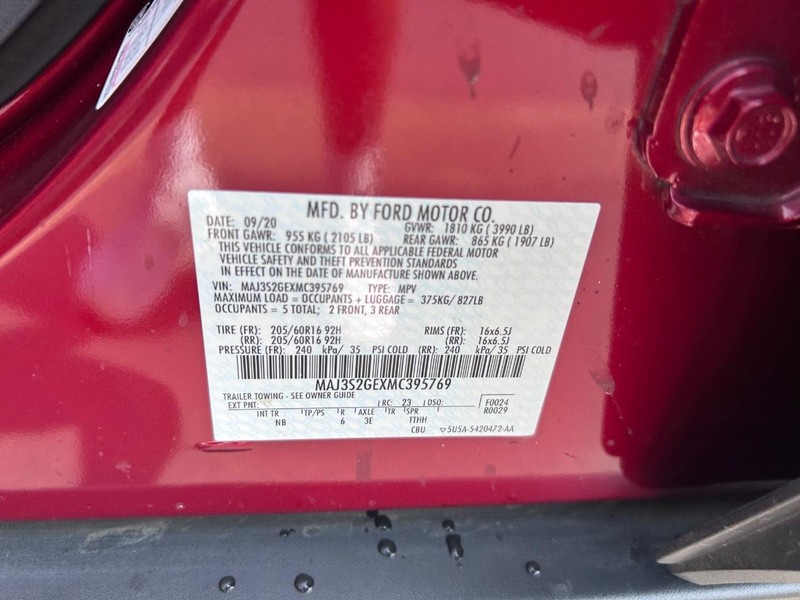 Ford EcoSport Vehicle Full-screen Gallery Image 23