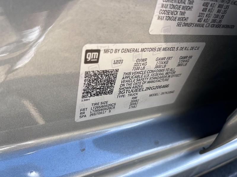 GMC Sierra 1500 Vehicle Full-screen Gallery Image 24