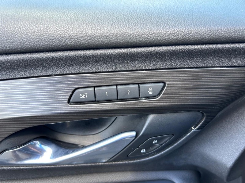 GMC Terrain Vehicle Full-screen Gallery Image 20