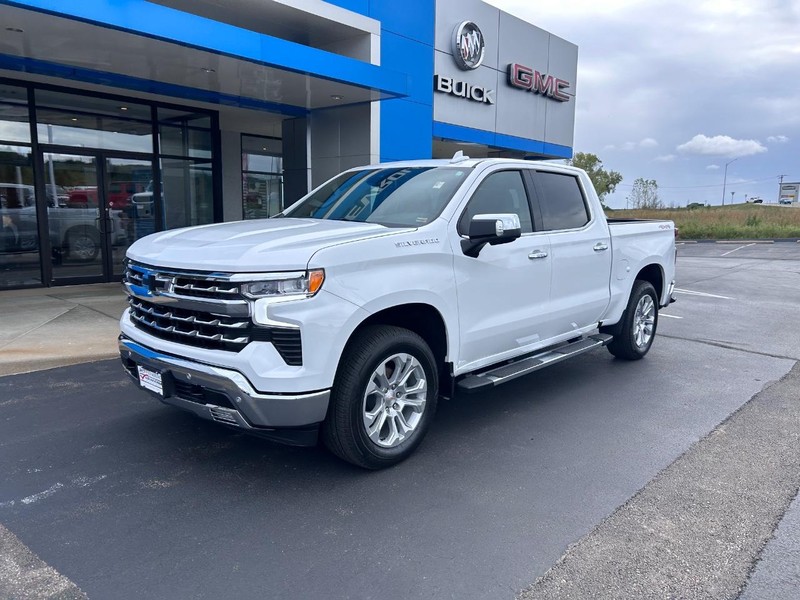 Chevrolet Silverado 1500 Vehicle Full-screen Gallery Image 02