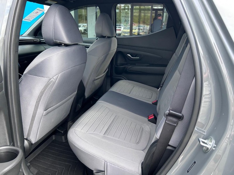 Hyundai Santa Cruz Vehicle Full-screen Gallery Image 09