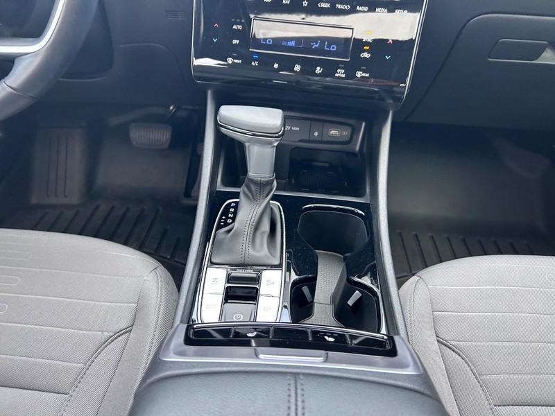 Hyundai Santa Cruz Vehicle Full-screen Gallery Image 17