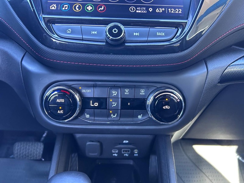 Chevrolet TrailBlazer Vehicle Full-screen Gallery Image 16