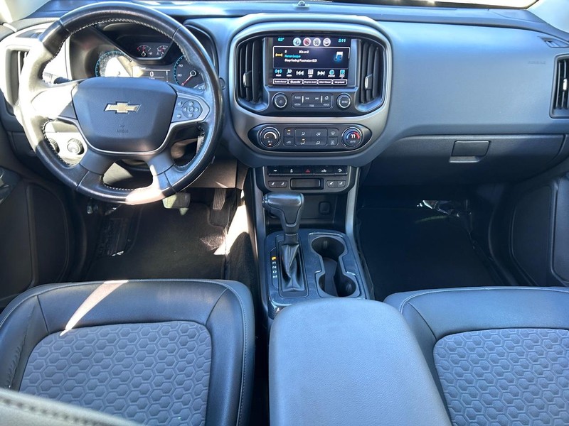 Chevrolet Colorado Vehicle Full-screen Gallery Image 10