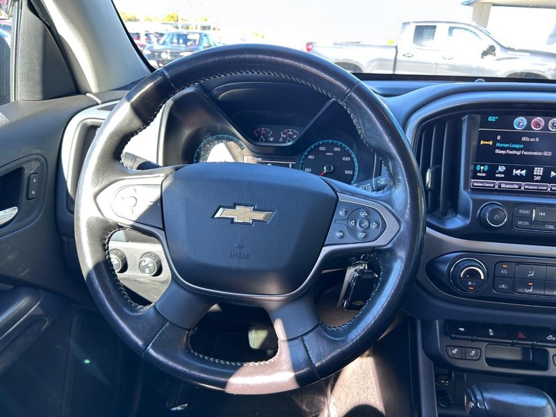 Chevrolet Colorado Vehicle Full-screen Gallery Image 11