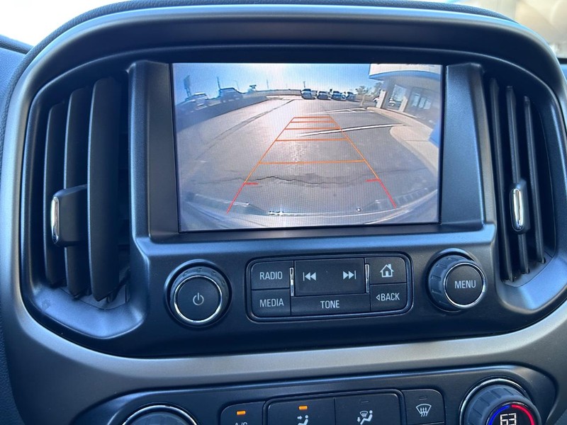 Chevrolet Colorado Vehicle Full-screen Gallery Image 21