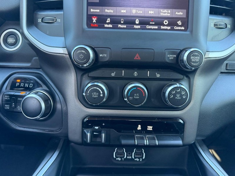 Ram 2500 Vehicle Full-screen Gallery Image 15