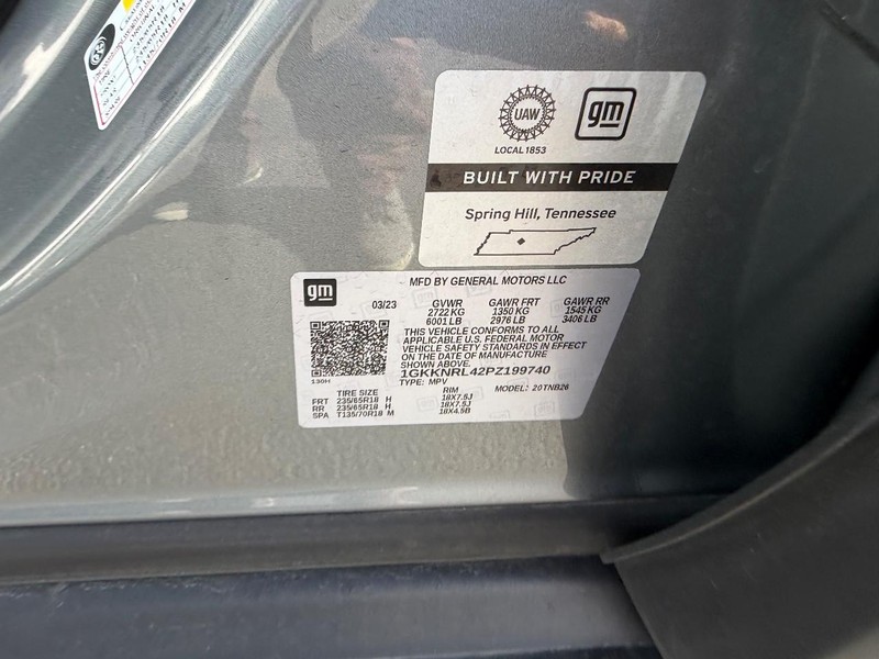 GMC Acadia Vehicle Full-screen Gallery Image 25