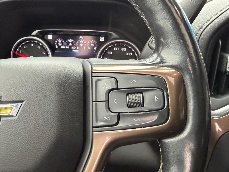 Chevrolet Silverado 1500 Vehicle Full-screen Gallery Image 14