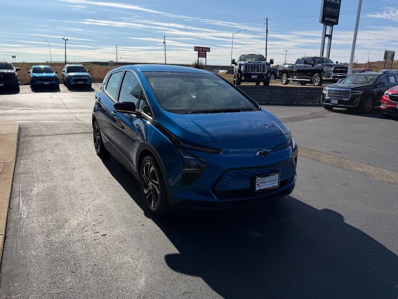 Chevrolet Bolt EV Vehicle Full-screen Gallery Image 04