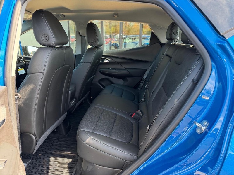 Chevrolet Bolt EV Vehicle Full-screen Gallery Image 09