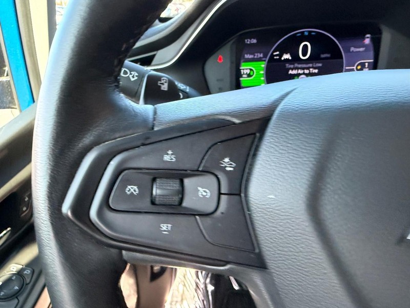 Chevrolet Bolt EV Vehicle Full-screen Gallery Image 12