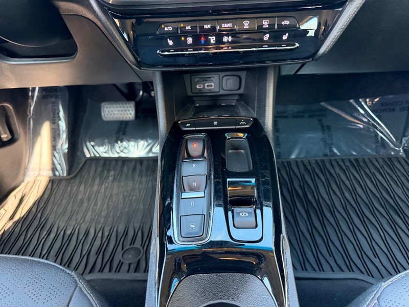 Chevrolet Bolt EV Vehicle Full-screen Gallery Image 16