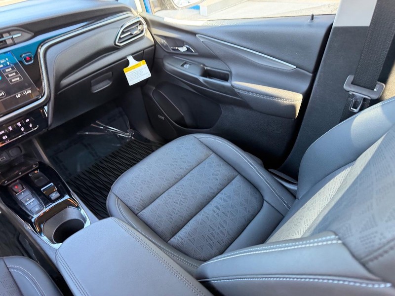 Chevrolet Bolt EV Vehicle Full-screen Gallery Image 17