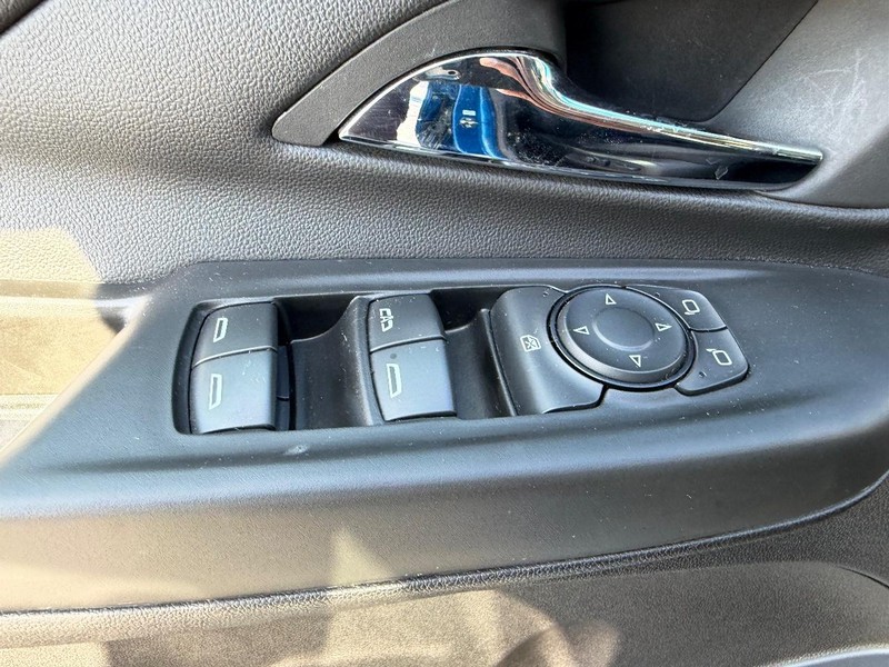 Chevrolet Bolt EV Vehicle Full-screen Gallery Image 18