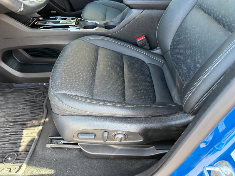 Chevrolet Bolt EV Vehicle Full-screen Gallery Image 19