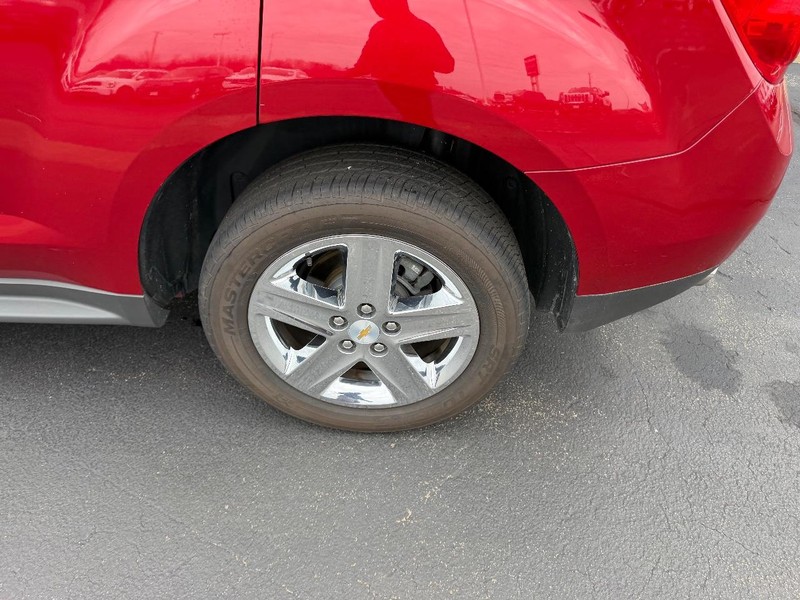 Chevrolet Equinox Vehicle Full-screen Gallery Image 09