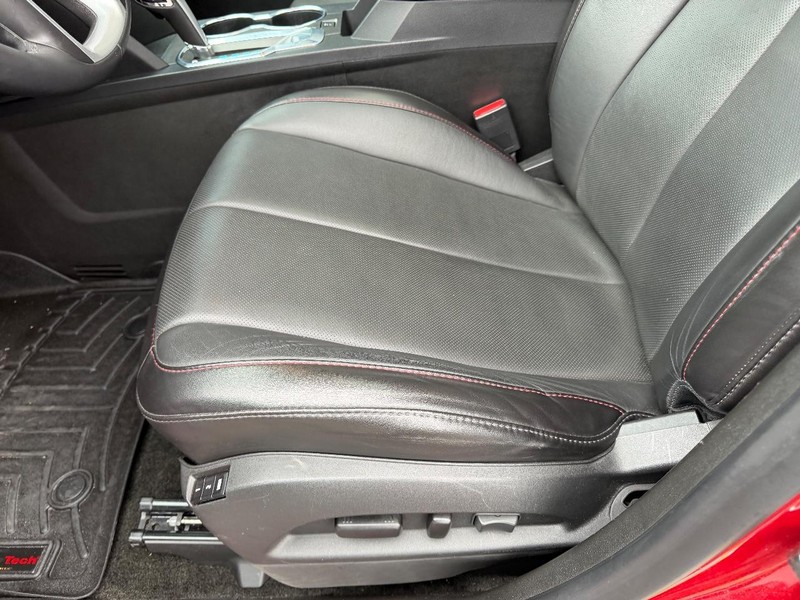 Chevrolet Equinox Vehicle Full-screen Gallery Image 21