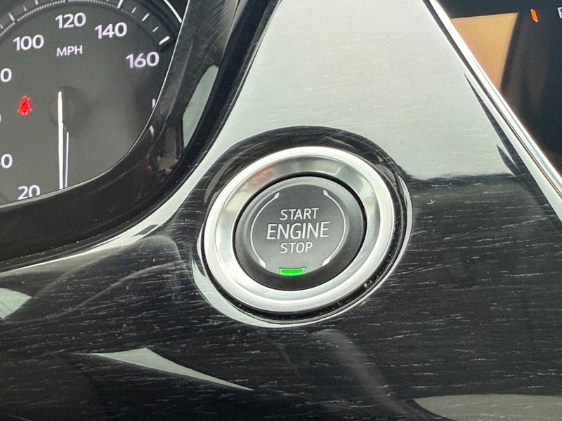 Cadillac XT6 Vehicle Full-screen Gallery Image 18