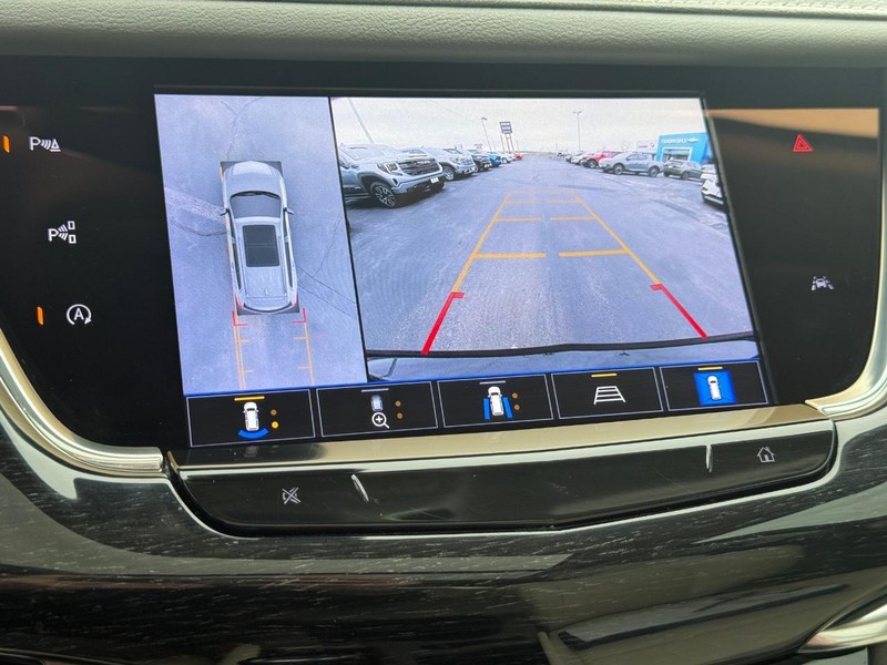 Cadillac XT6 Vehicle Full-screen Gallery Image 20